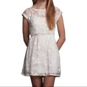 Hollister floral white lace mini